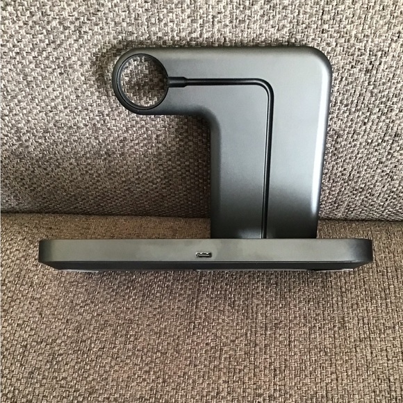 LK 4 in 1 Wireless Charging Station - Picture 4 of 8